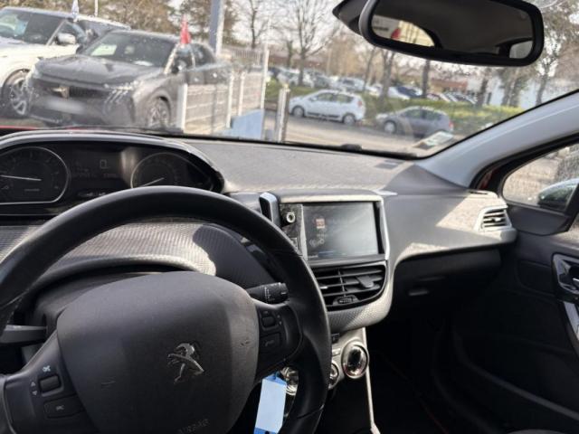 Peugeot 208 image 4