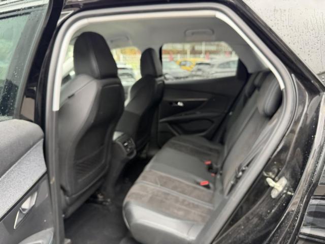 Peugeot 3008 image 3