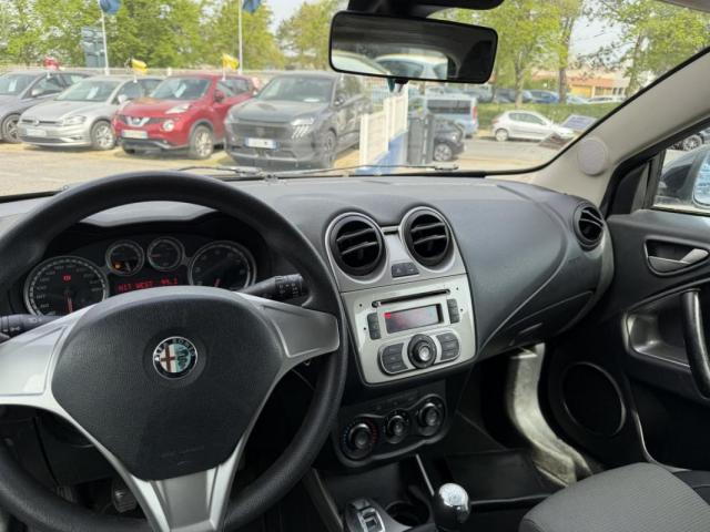 Alfa Romeo Mito image 9