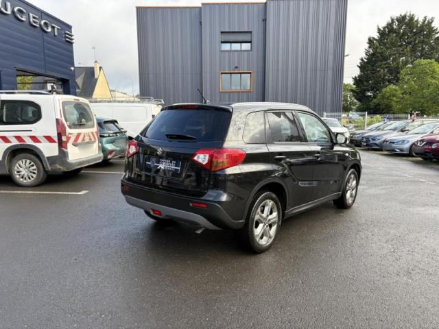 Suzuki Vitara image 6
