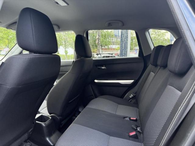 Suzuki Vitara image 4