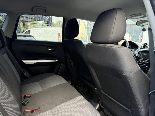 Suzuki Vitara image 3