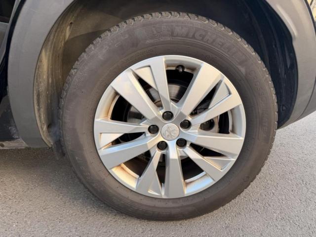 Peugeot 3008 image 8