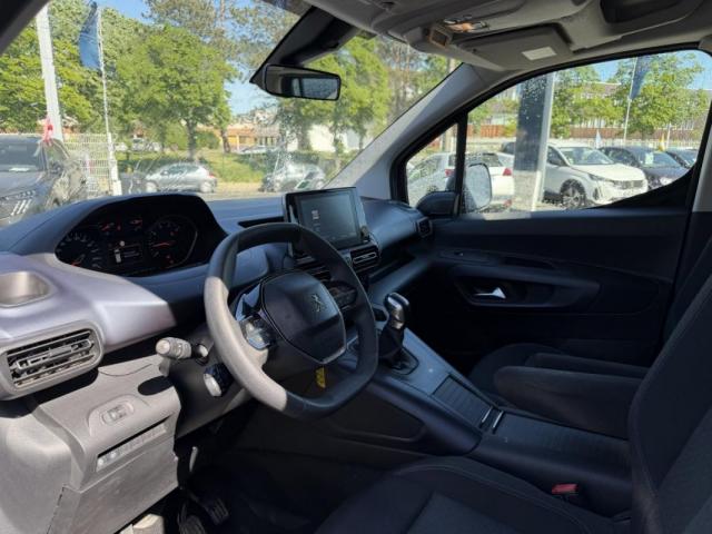 Peugeot Rifter image 6