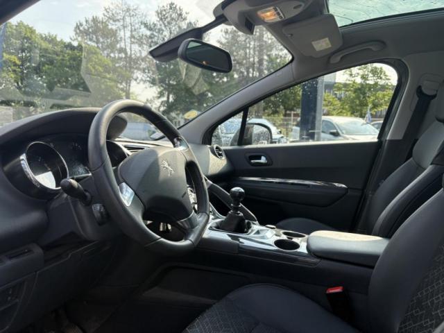 Peugeot 3008 image 2