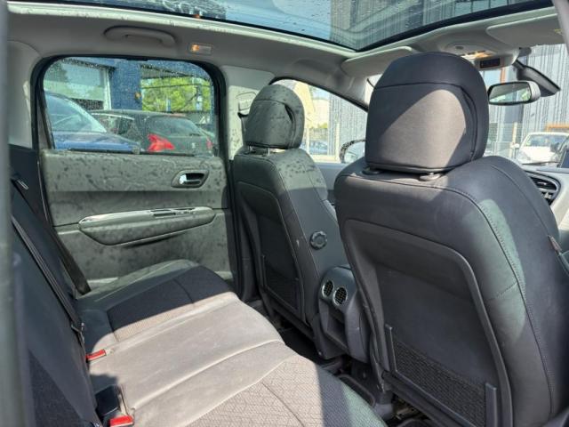 Peugeot 3008 image 1
