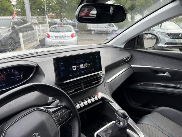 Peugeot 5008 image 2