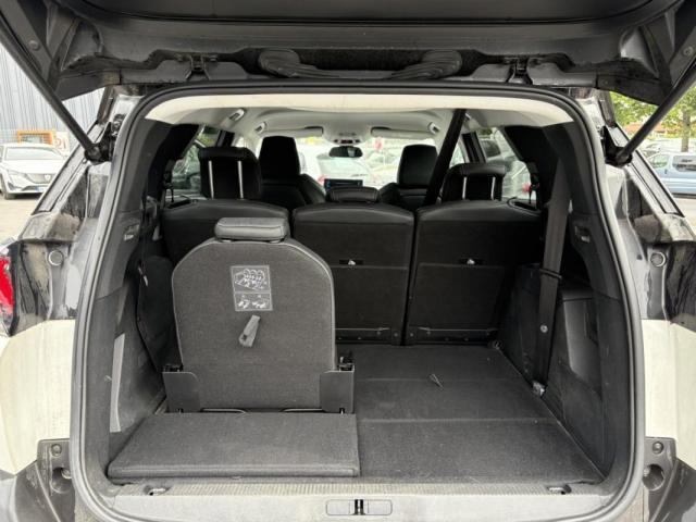 Peugeot 5008 image 1