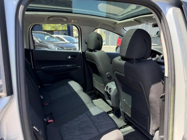 Peugeot 3008 image 8