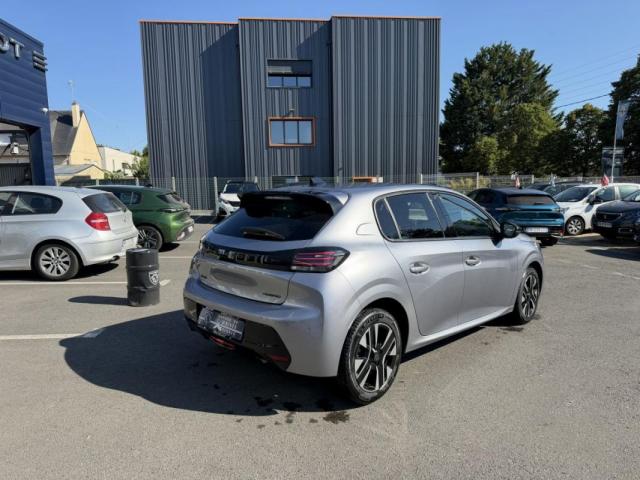 Peugeot 208 image 5