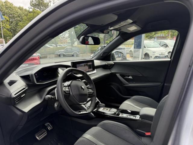 Peugeot 2008 image 9