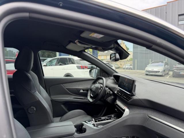Peugeot 3008 image 2