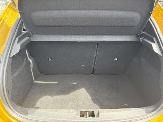 Peugeot 208 image 5