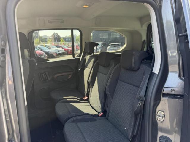 Peugeot Rifter image 6