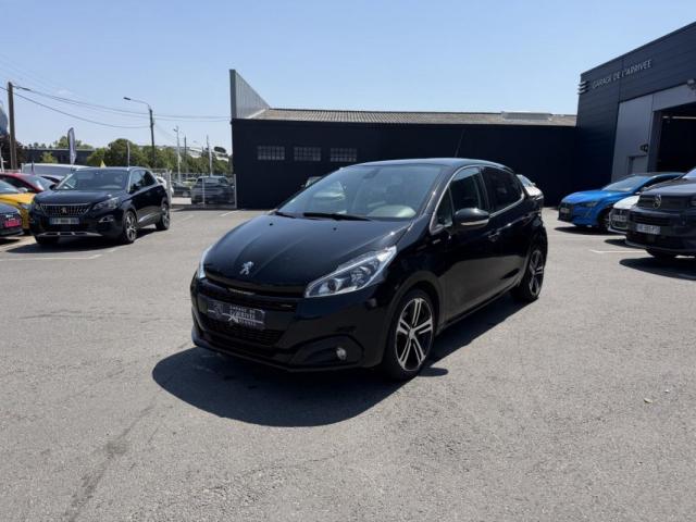 Peugeot 208 image 8