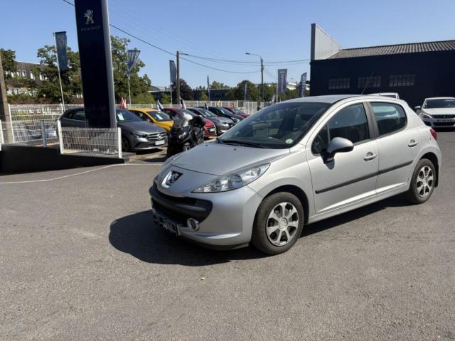 Peugeot 207 image 7