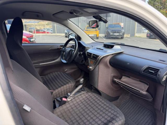 Toyota Iq image 1