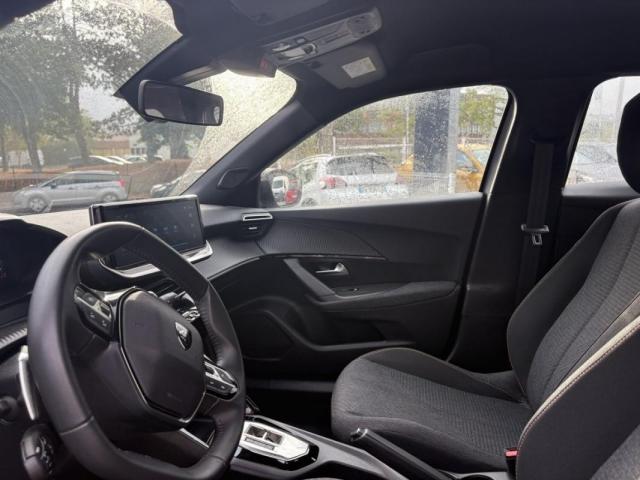 Peugeot 2008 image 1