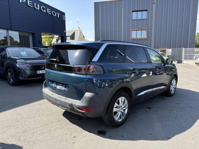 Peugeot 5008 image 1
