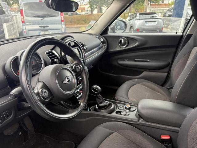 Mini Clubman image 9