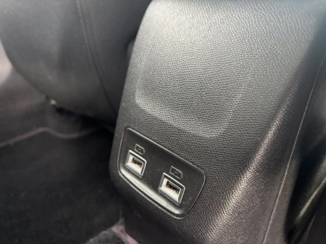 Peugeot 208 image 8
