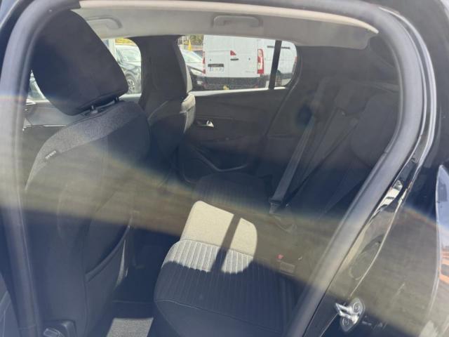 Peugeot 208 image 4