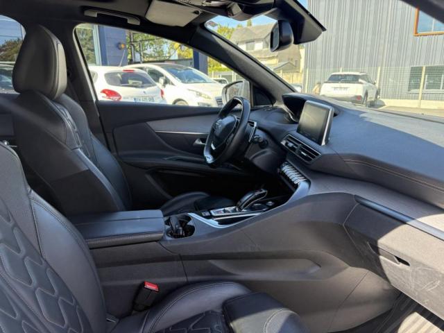 Peugeot 3008 image 3