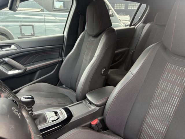 Peugeot 308 image 6