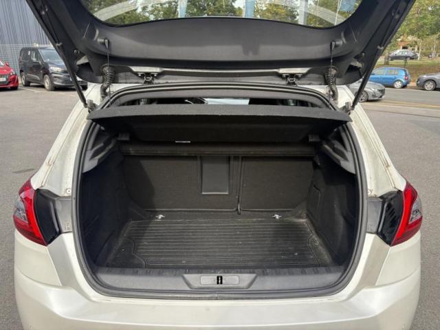 Peugeot 308 image 8