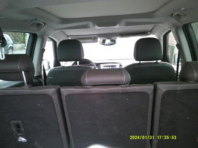 Opel Zafira Tourer image 1