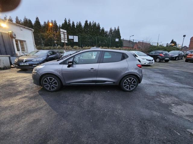 Renault Clio image 2