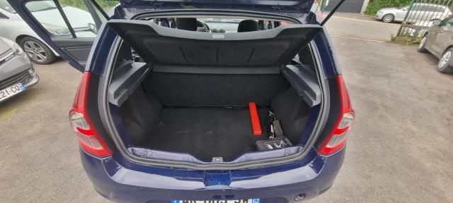 Dacia Sandero image 2