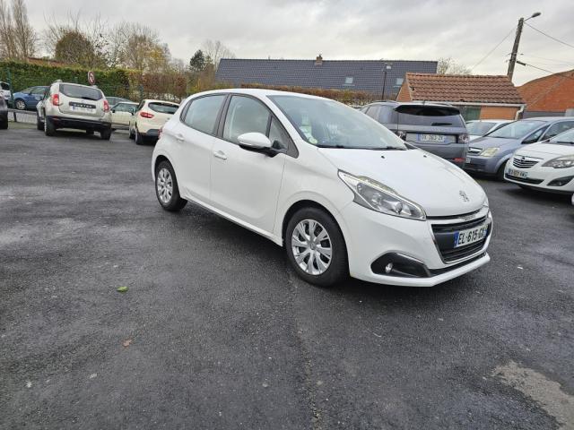 Peugeot 208 image 4