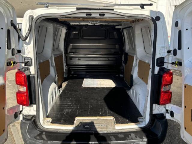 Citroen Jumpy image 8