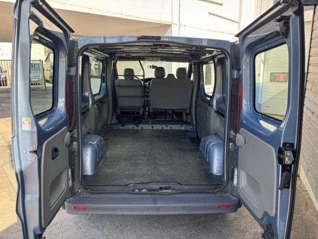 Opel Vivaro image 9
