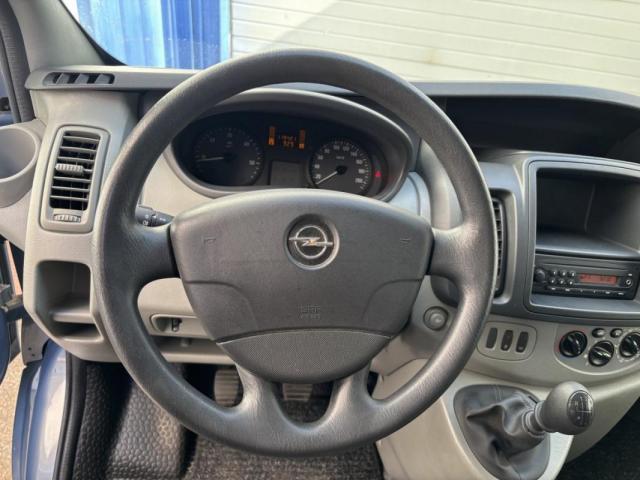 Opel Vivaro image 2