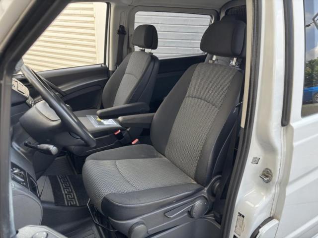 Mercedes Benz Vito image 2