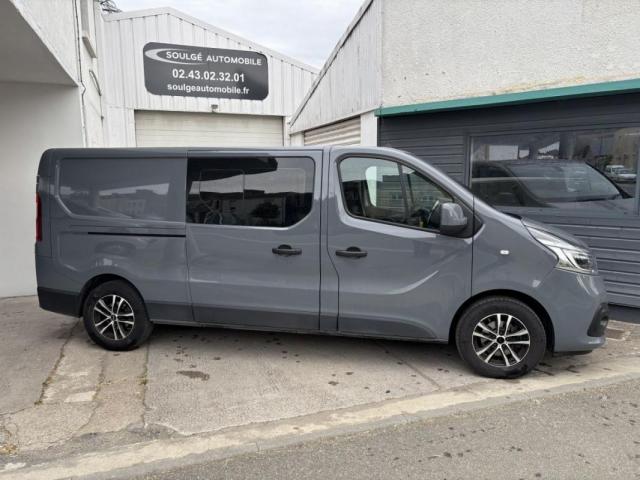 Renault Trafic image 8