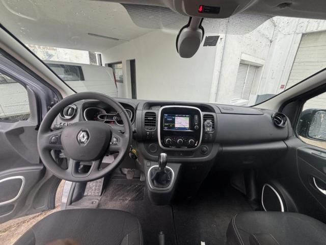 Renault Trafic image 1