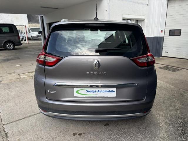 Renault Grand Scénic image 1