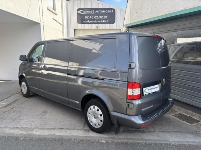 Volkswagen Transporter image 6