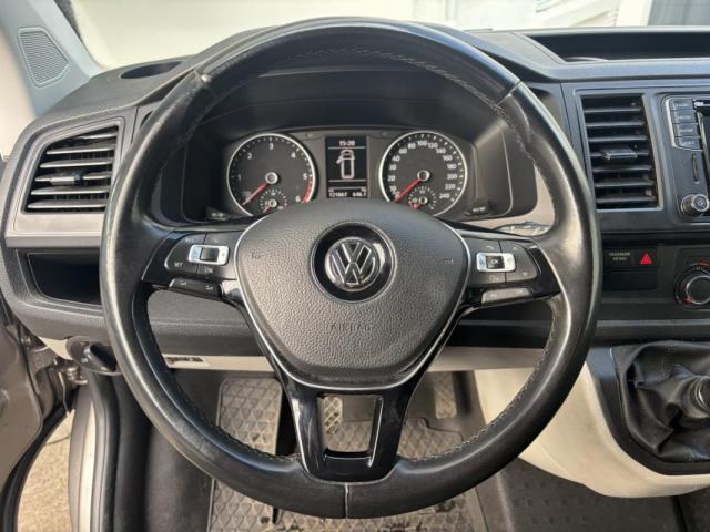Volkswagen Transporter image 5