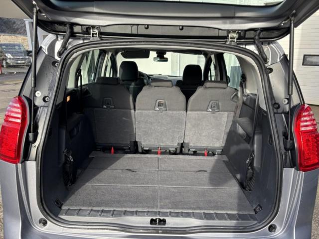 Peugeot 5008 image 6
