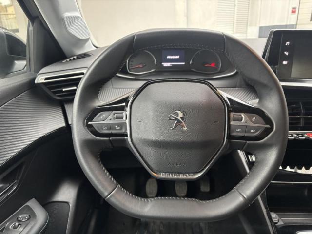 Peugeot 208 image 7