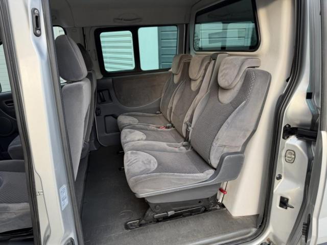 Peugeot Expert image 2