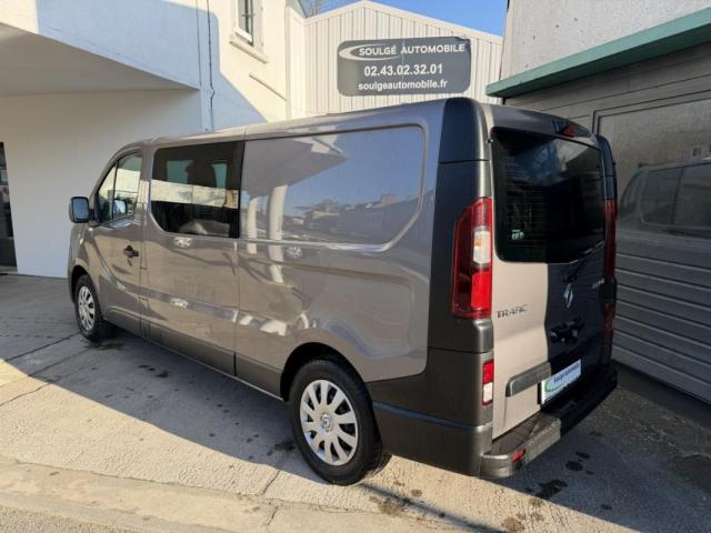 Renault Trafic image 8