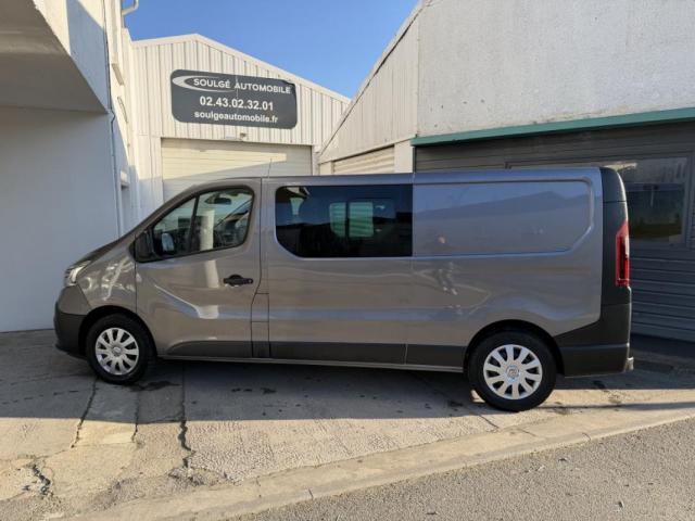 Renault Trafic image 1