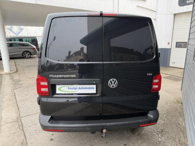 Volkswagen Transporter image 3