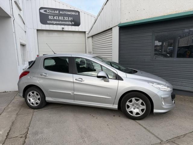 Peugeot 308 image 6