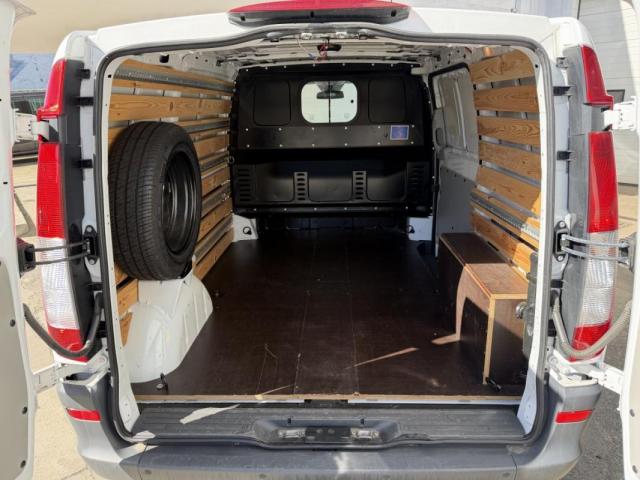 Mercedes Benz Vito image 3